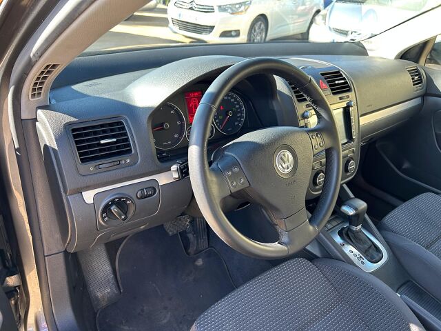 VOLKSWAGEN JETTA ADVANCE 2.0 TDI AUT0 SPANISH LHD IN SPAIN 115000 MILES 2006